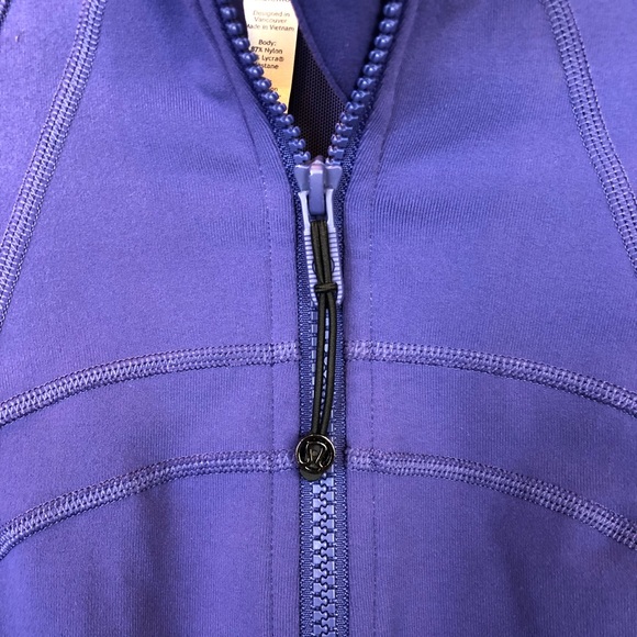 Lululemon jacket Sz 6 - Picture 5 of 15